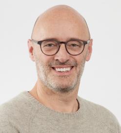 Stefan Schütz